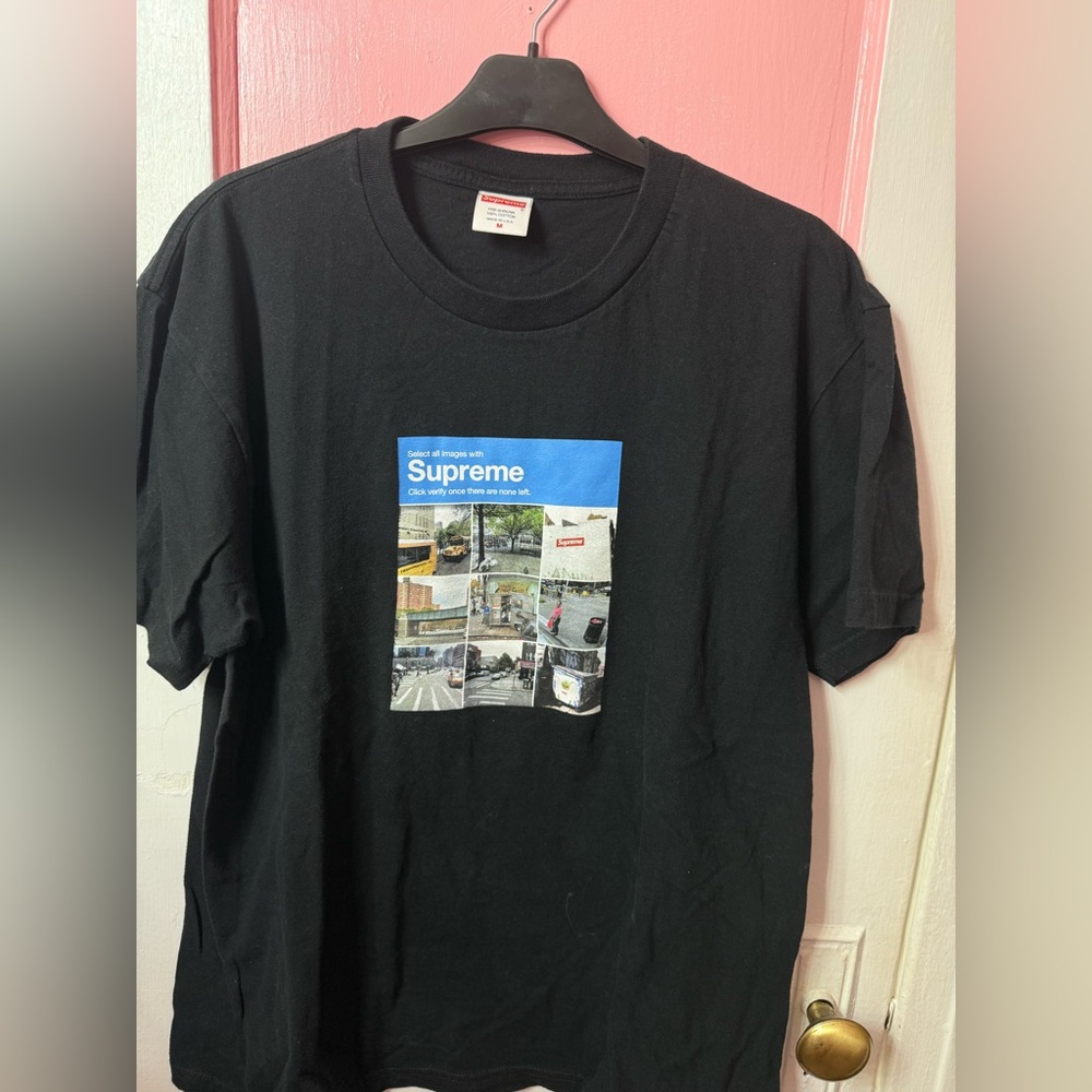 Supreme Graphic Tee